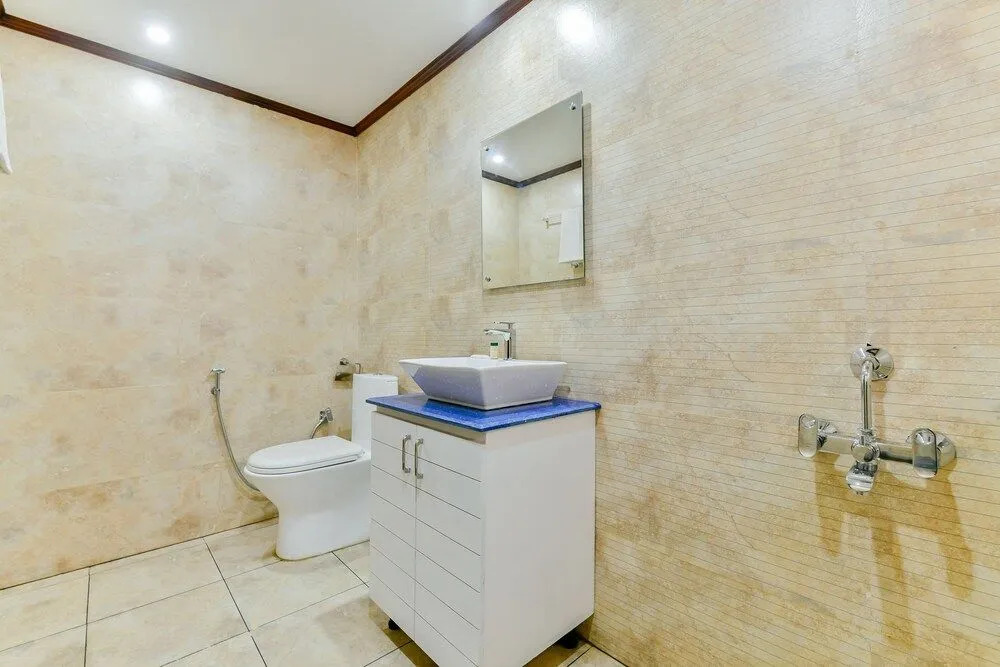 OYO 23063 Luxury Meghavarsham 5BHK