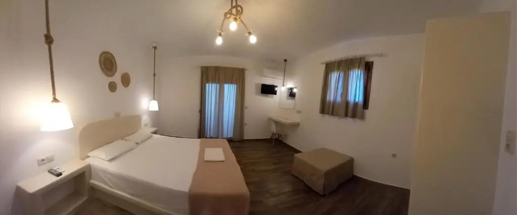 Marias Rooms & Studios