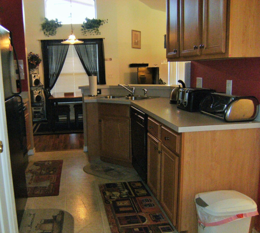 Prime Location In Secure Safe 247 Manned Gatehouse Community With Clubhouse