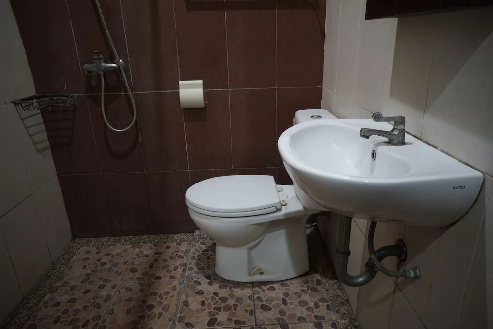 OYO 92863 Hotel Blessing