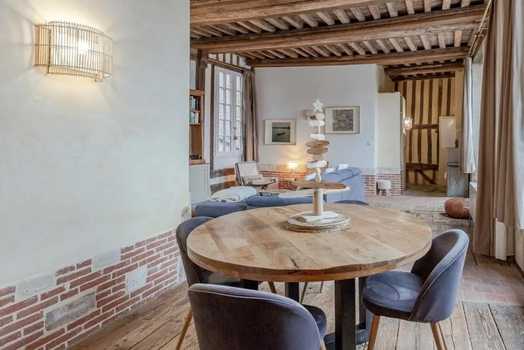 the charming wood - 2ch - 76m2 - full center town