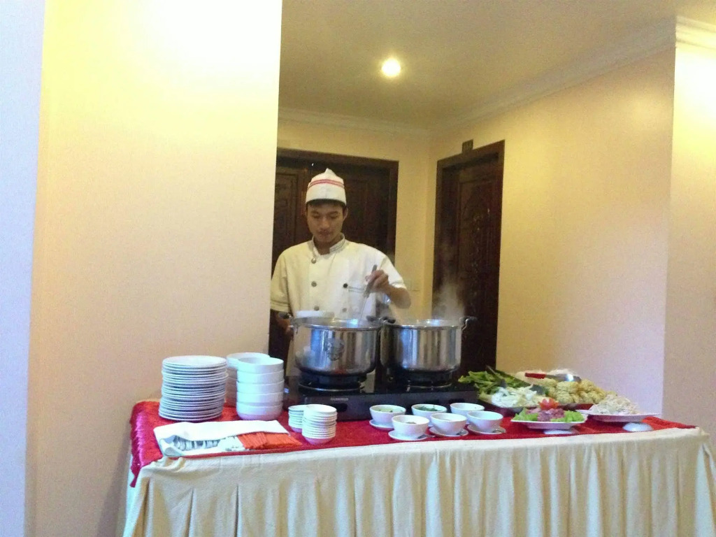 Jun Yue Hotel