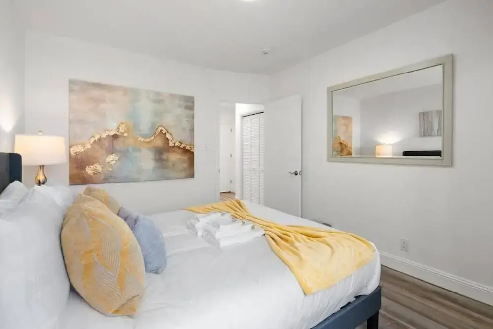Stunning 2 Bedroom 1 Bath Home near BART