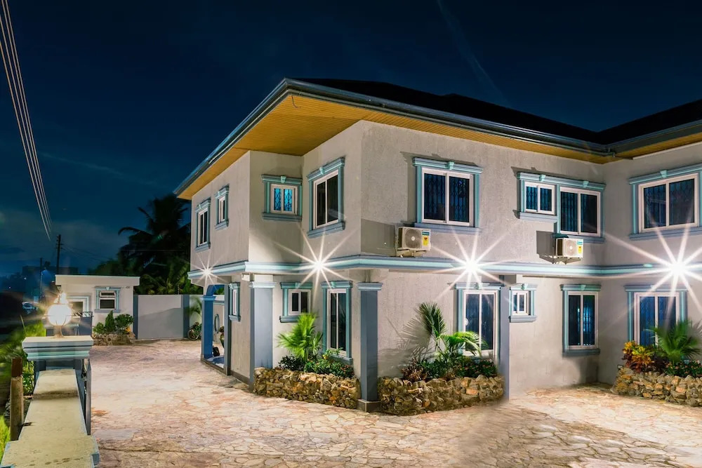 BlueGreen Guest House