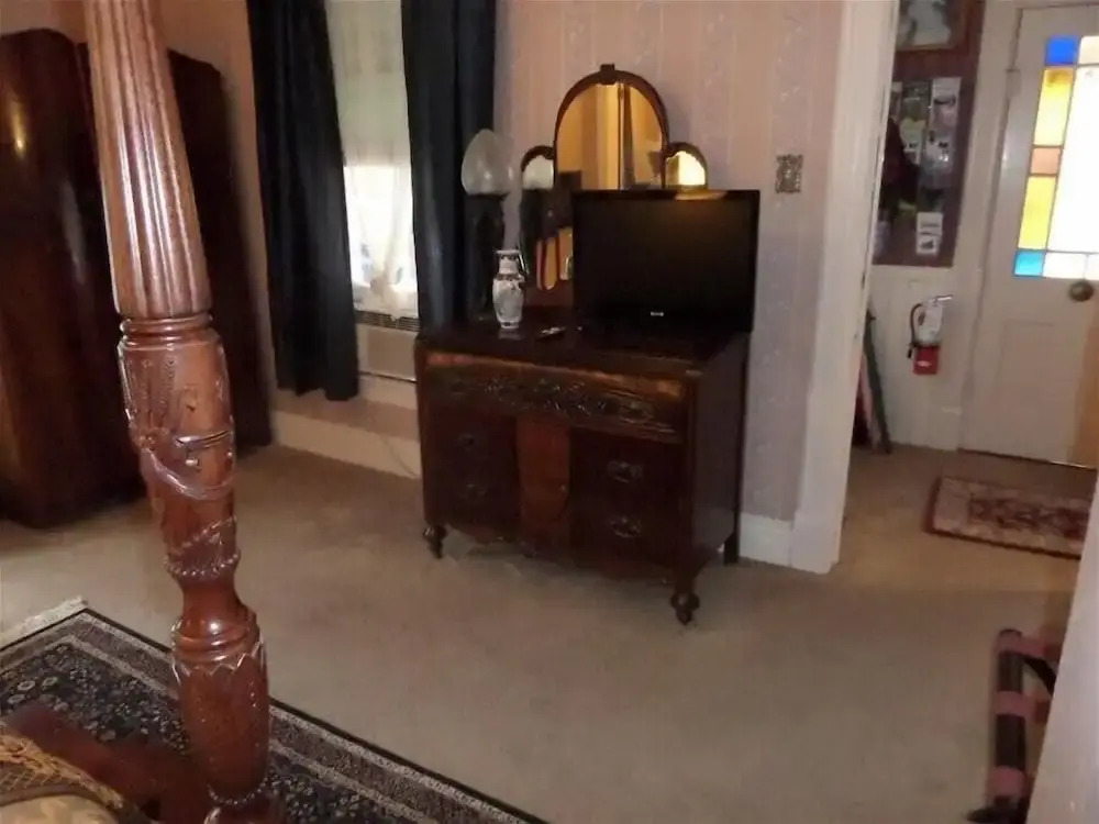 Bridgeford House Bed and Breakfast