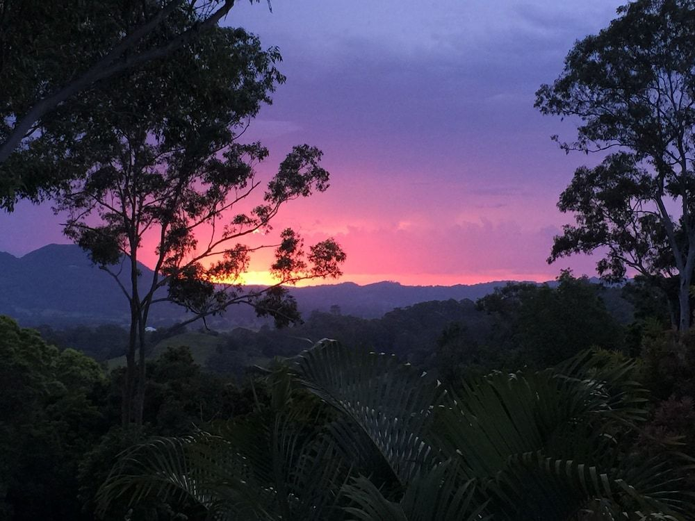 Phoenix Eumundi Bed & Breakfast
