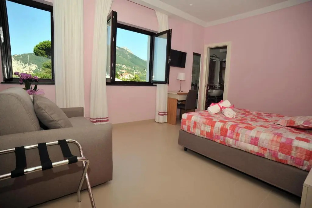 Villa Paradise Resort