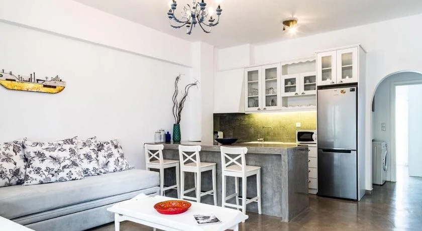 Anna's and Argy's Apartments