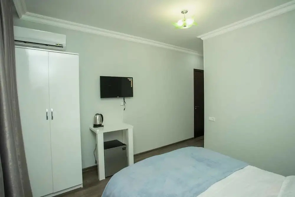 Ninth Floor Hotel