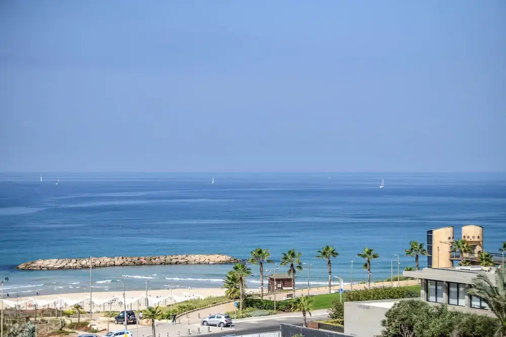 Herzliya Seaside Charming Home by Sea N' Rent