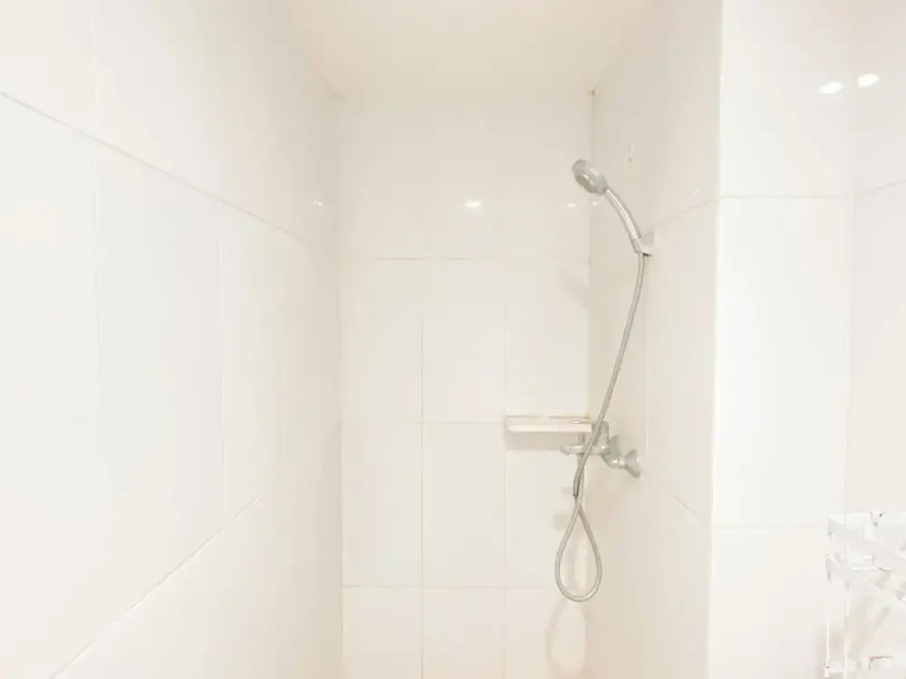 Relaxing Studio at Tamansari Mahogany Karawang Apartment