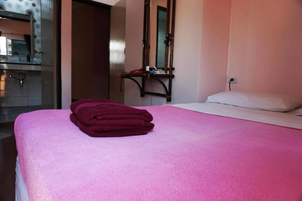 Sureena Hotel