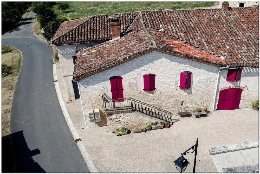 Chez Yza