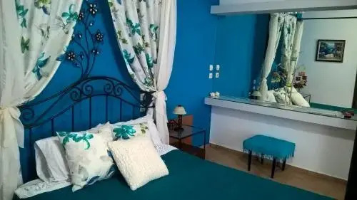 Elegant Villa Liakos