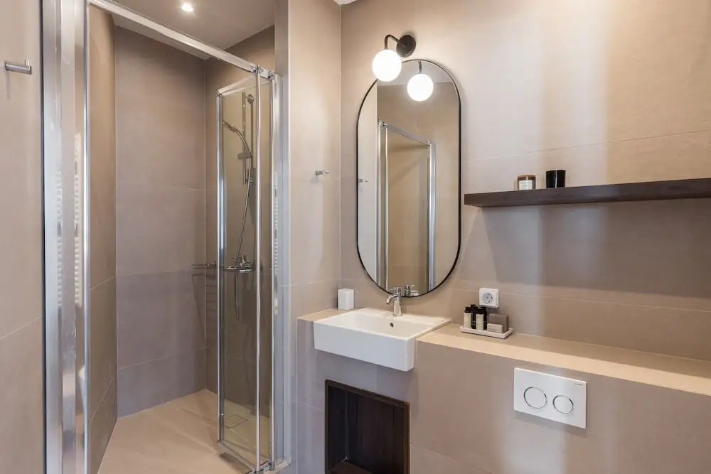 Luxury Apartments in Plaka by UPSTREET