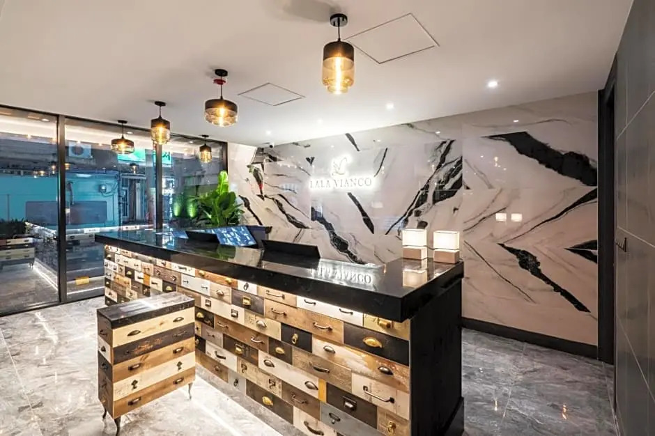 LALA VIANCO BUSINESS Hotel