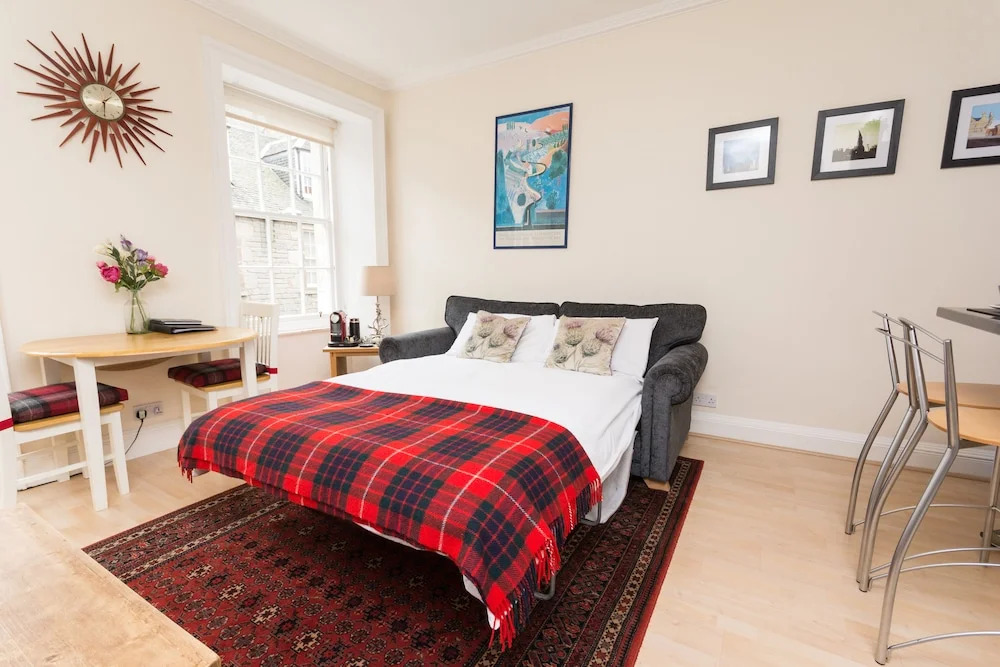 Luxury New Town 1 Bed Apartment