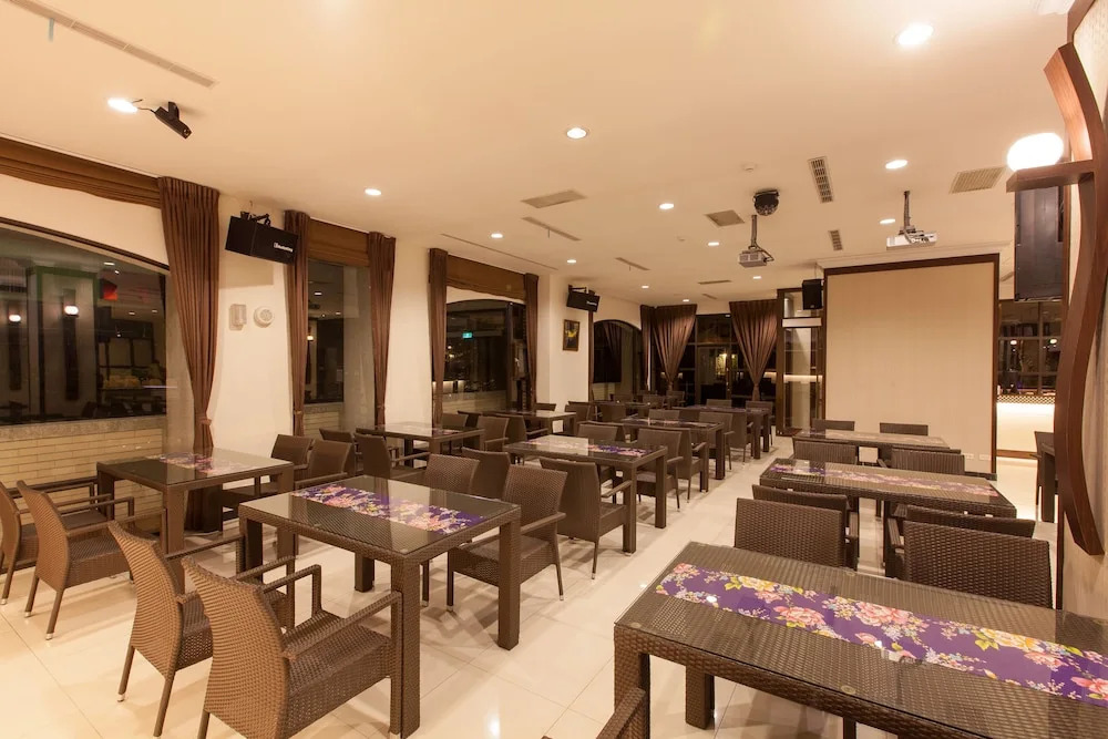 F Hotel - Sanyi - pet-friendly