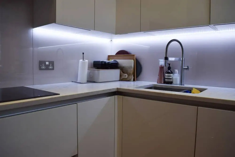 Stylish 2 Bedroom Top Floor Flat in Maida Vale