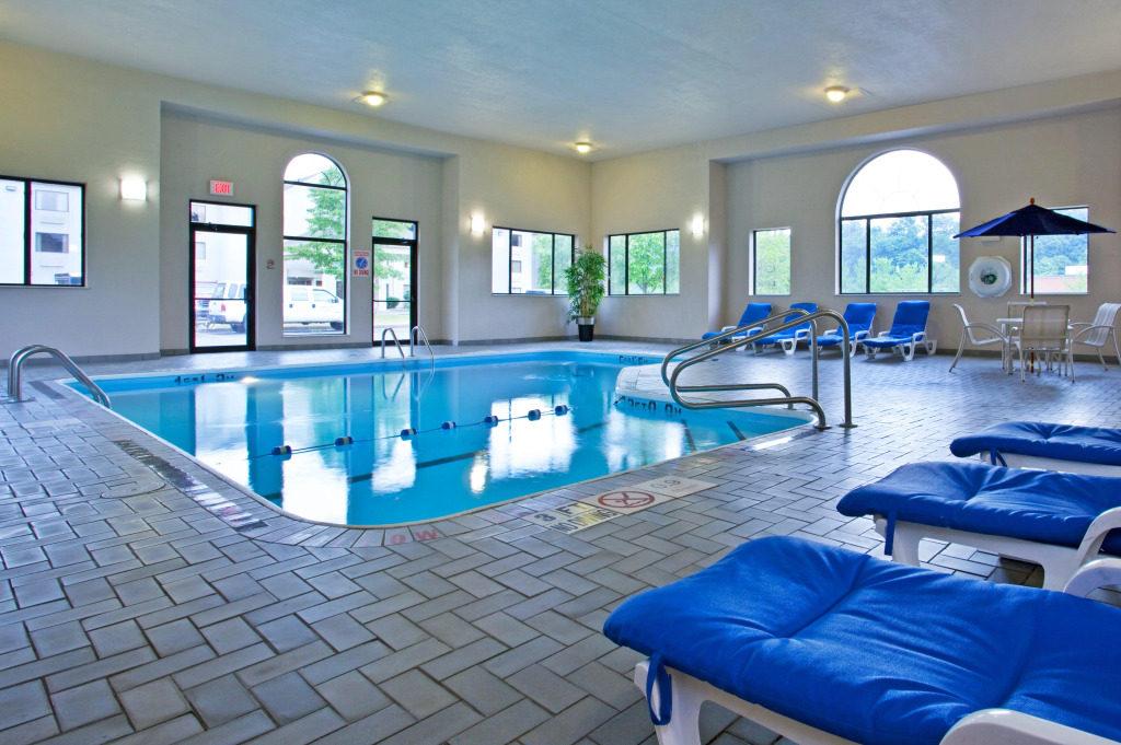 Holiday Inn Express Hotel Pittsburgh-North/Harmarville by IHG