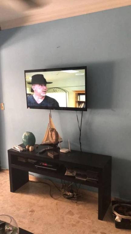 2 bedroom condo near beach