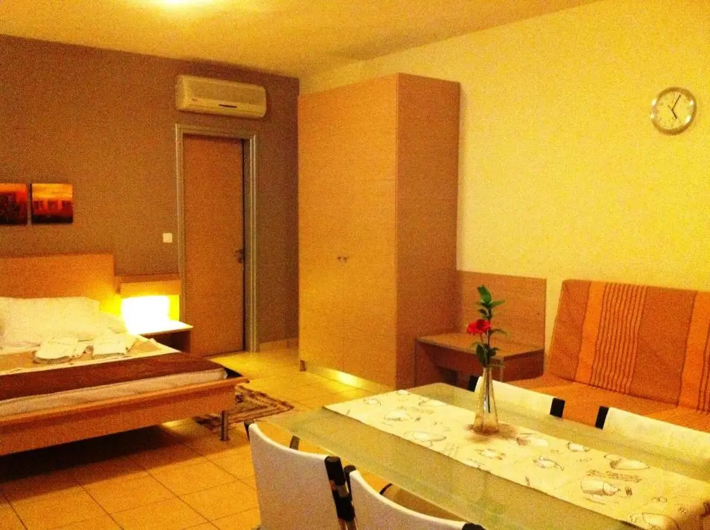 Volissos Holiday Homes