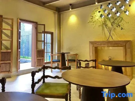Jianshui Shenjixu Homestay
