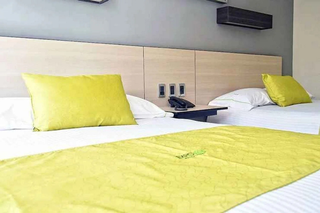 HOTEL LEMON GREEN -Zona Expo Frente al Centro de Convenciones