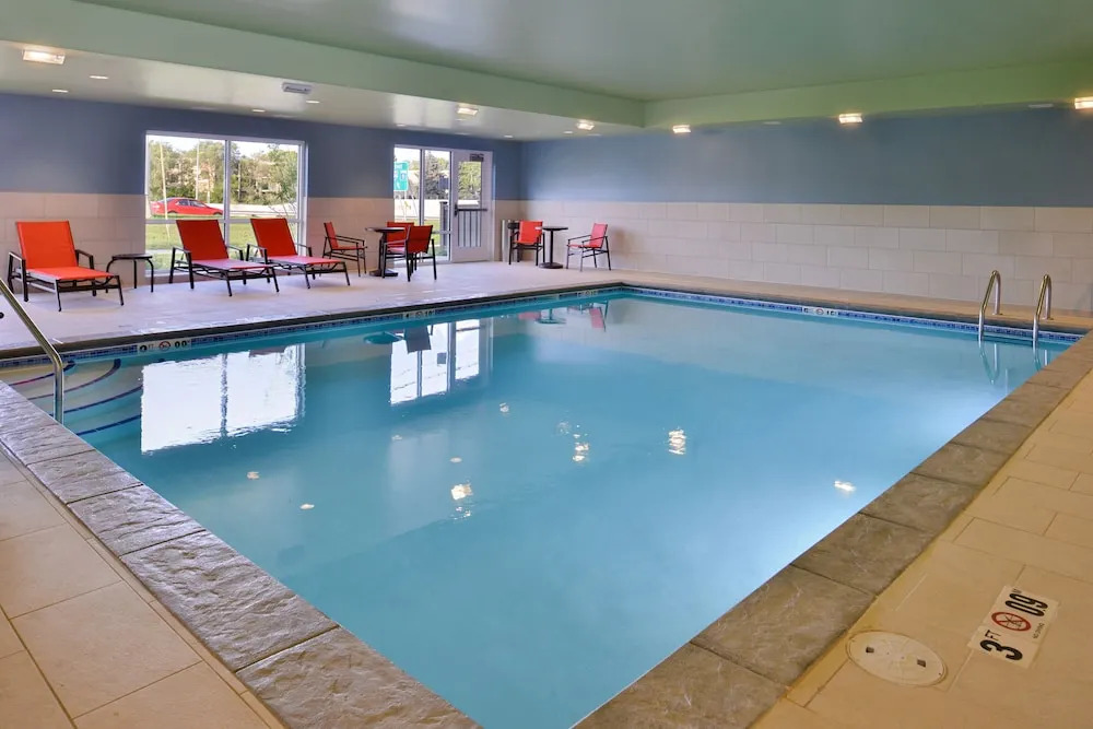 Holiday Inn Express & Suites - Mall of America - MSP Airport by IHG
