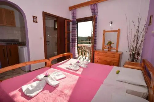 Lisipio Studios by Eleni