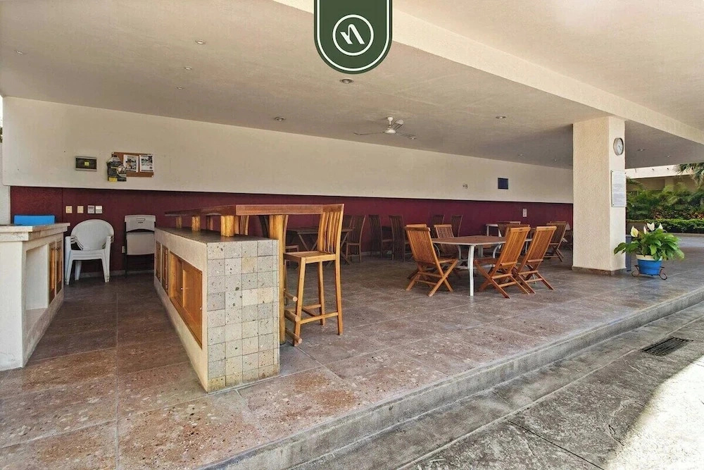 Mexican 2 BR Condo in Hotel Zone - Near the Beach