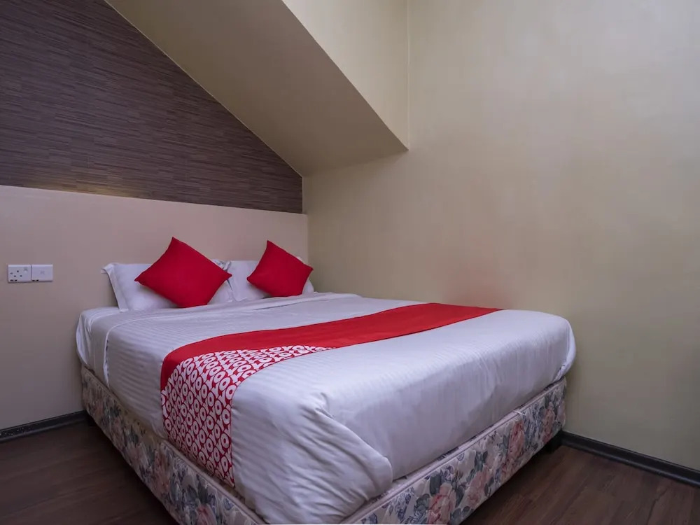 DPinetrees Hotel