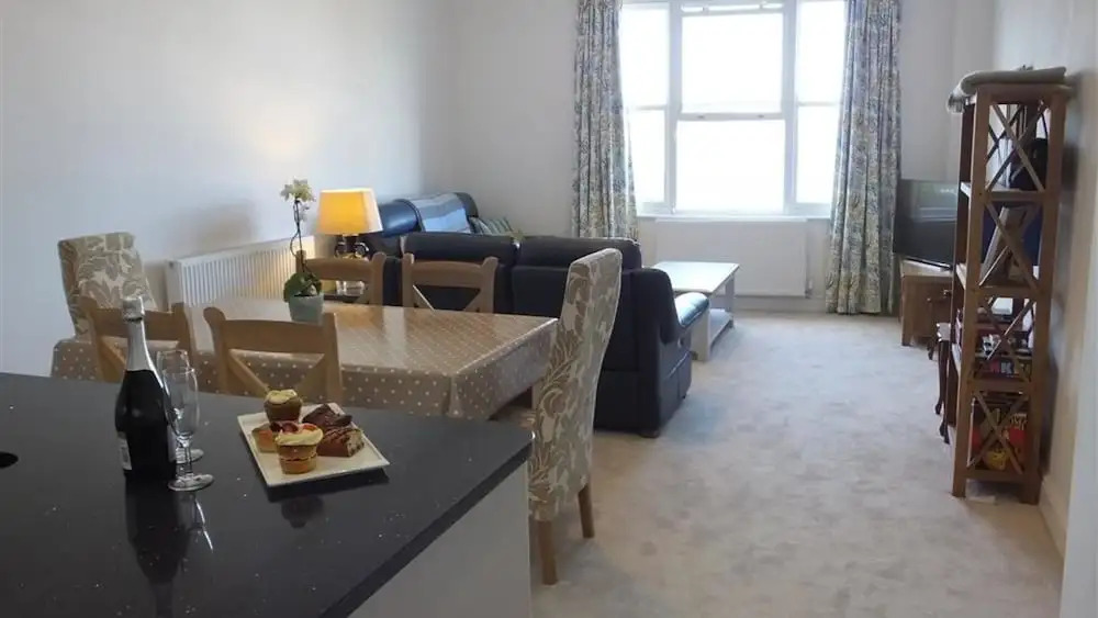 Newbridge House Apartment 2