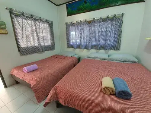 Pineapple Resort Sam roi yot