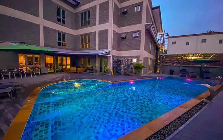 Cha Lis Family Hotel&Hostel
