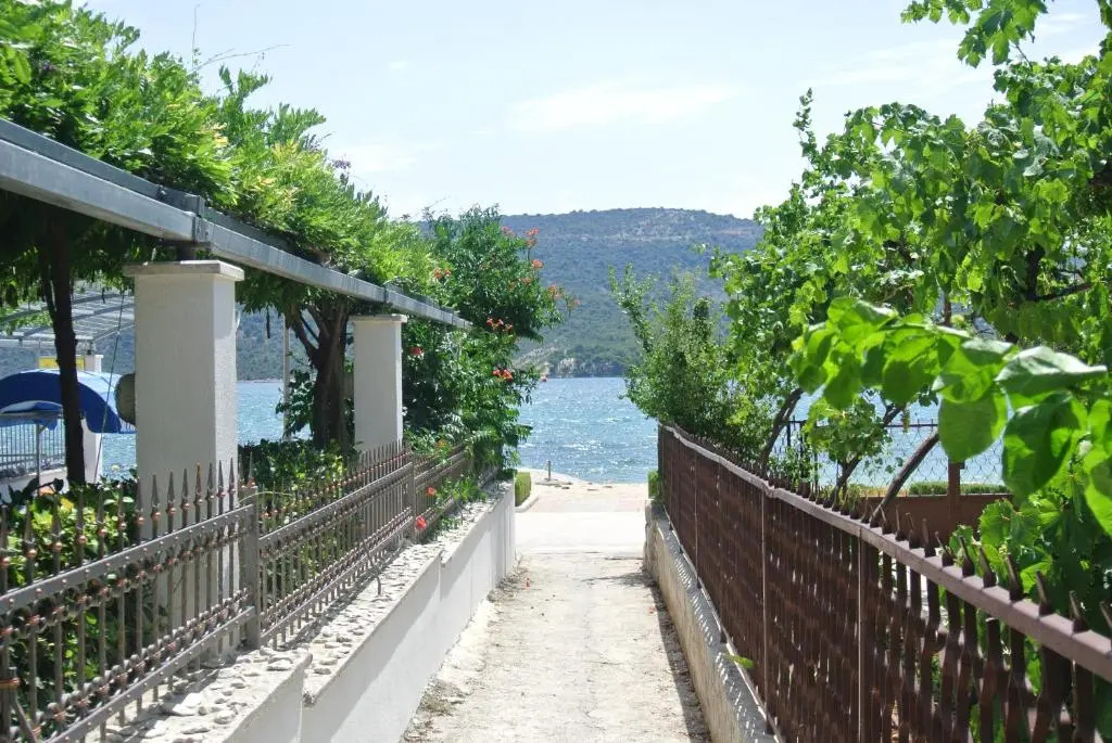 Villa Maros