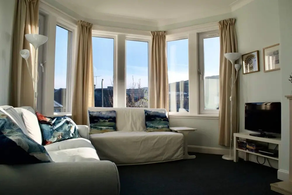 2 Bedroom House with Views of Arthurs Seat