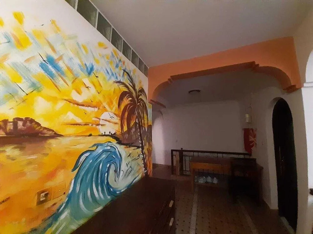 Argan surf house