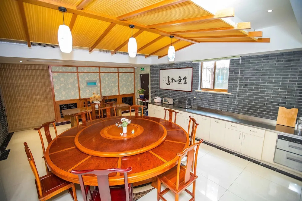 Suzhou Jade Snow Lodge