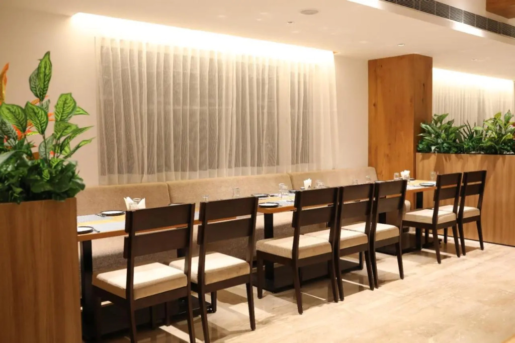 Icon Grand Hotel By Bhagini
