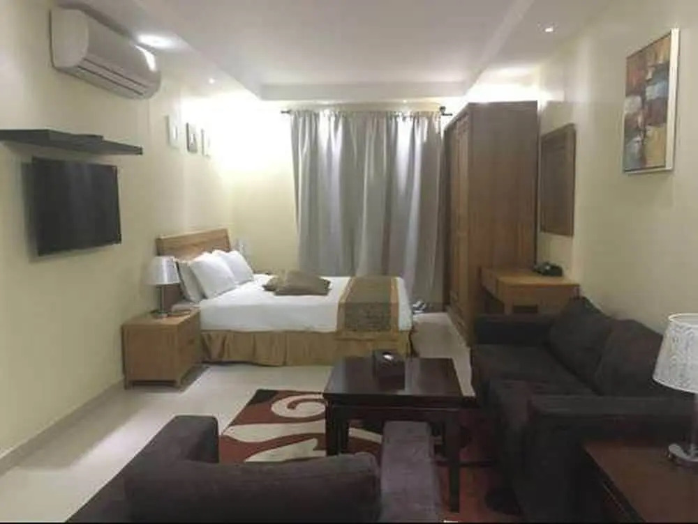 Oyo 482 Sewan Hotel Apparments