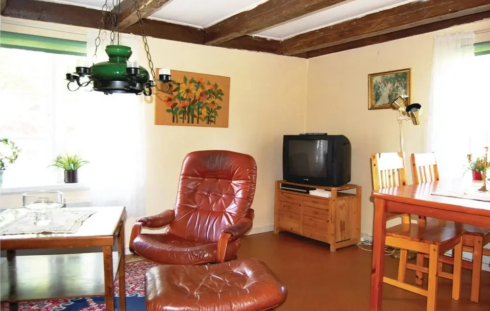 Stunning Home in Linneryd With 2 Bedrooms and Wifi