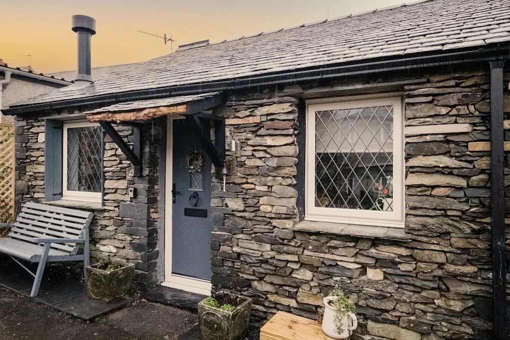 The Annex - Windermere Escape for Two