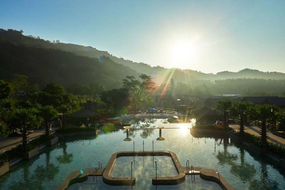DoubleTree Resort by Hilton Hainan - Qixianling Hot Spring