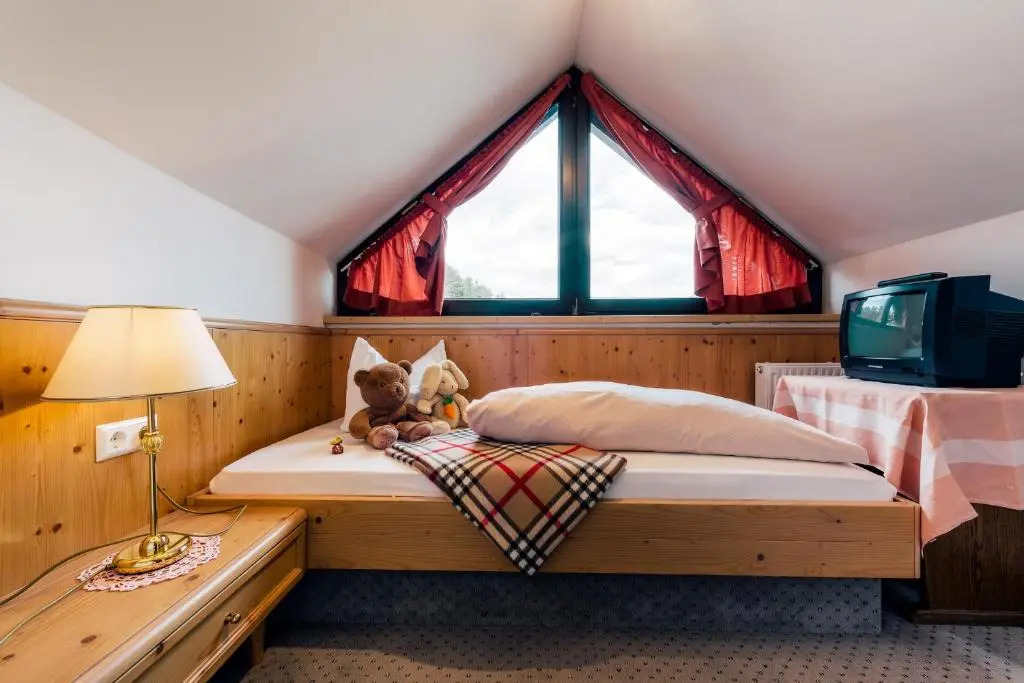 Hotel Garni Alpenruh-Micheluzzi