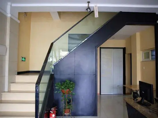 Ningbo Warwick Business Hotel