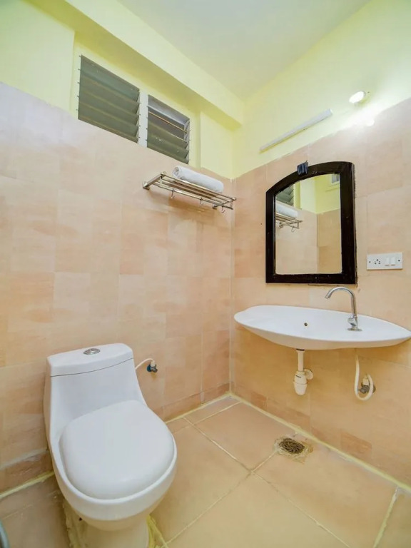 Oyo 40720 Hotel Srs Regency