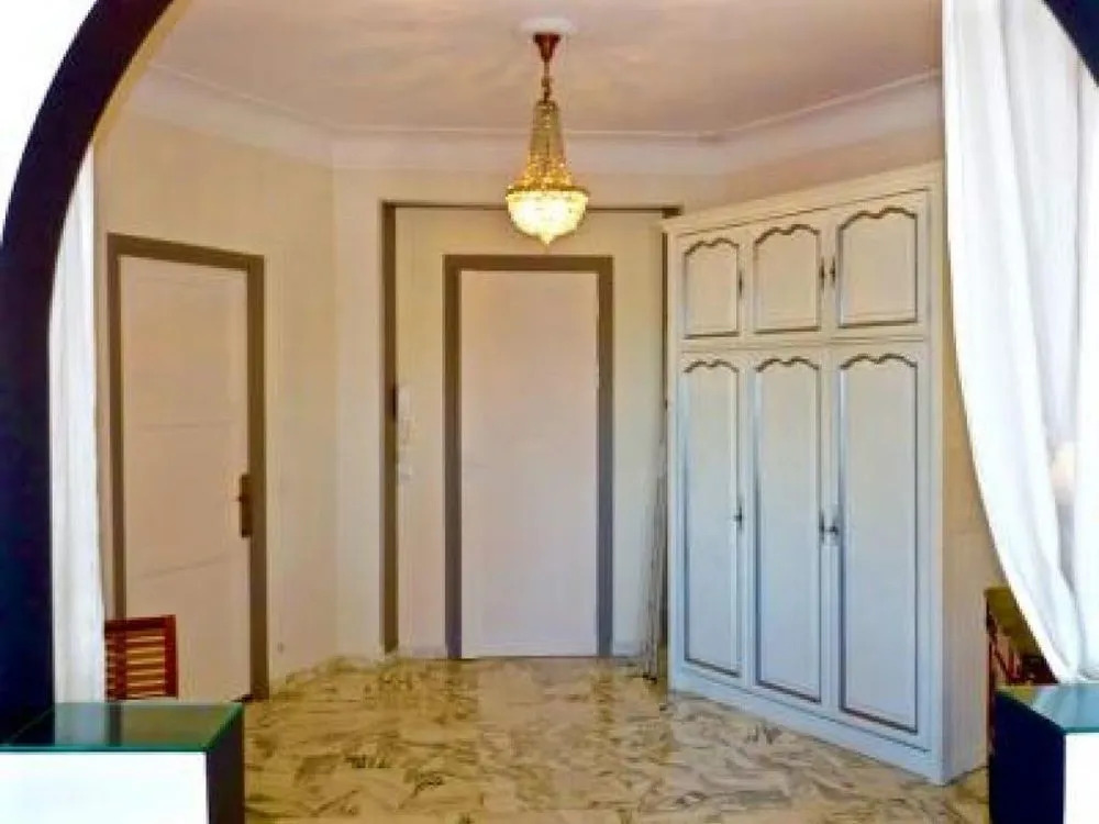 Miramar Delux