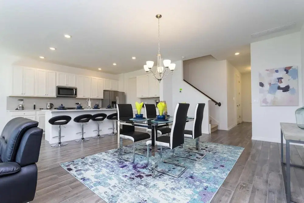 Charming 4Bd Close to Disney Enclave at Festival 696