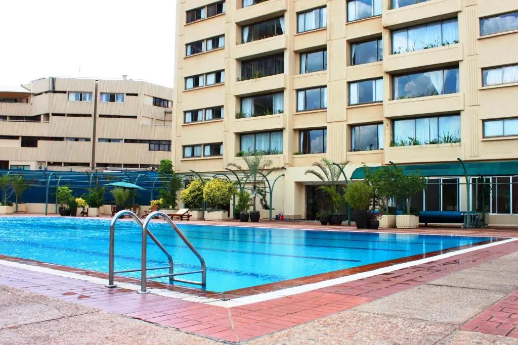Yaya Towers & Hotel